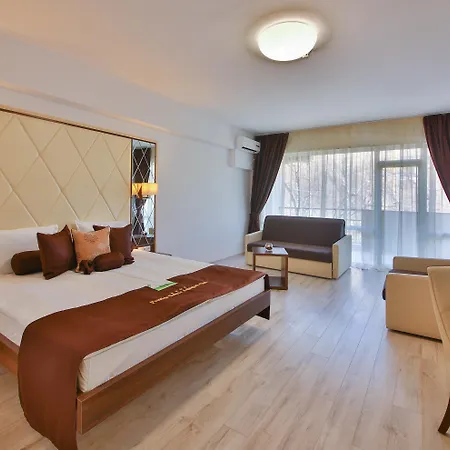 Otel Prestige Deluxe Aquapark Club 4*