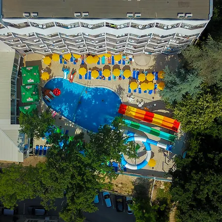 Prestige Deluxe Aquapark Club 4*