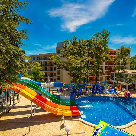 Prestige Deluxe Aquapark Club Otel 4*