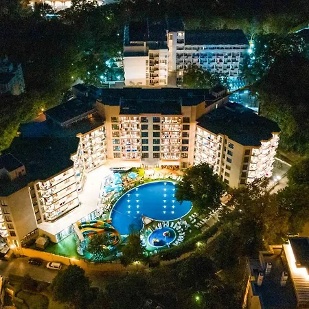 Prestige Deluxe Aquapark Club Hotel 4*