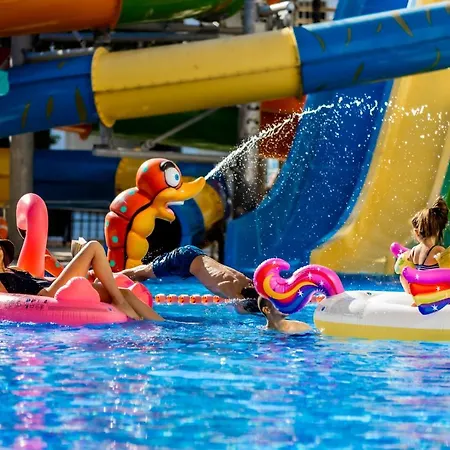 Prestige Deluxe Aquapark Club 4* Golden Sands