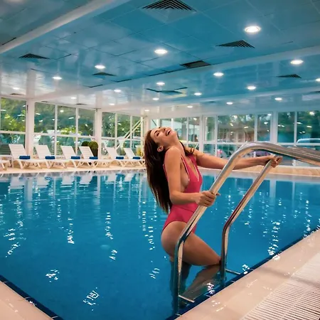 Hotel Prestige Deluxe Aquapark Club 4*