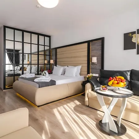 Prestige Deluxe Aquapark Club Hotel