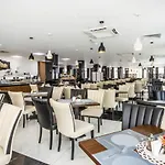 Hotell Prestige Deluxe Aquapark Club 4*