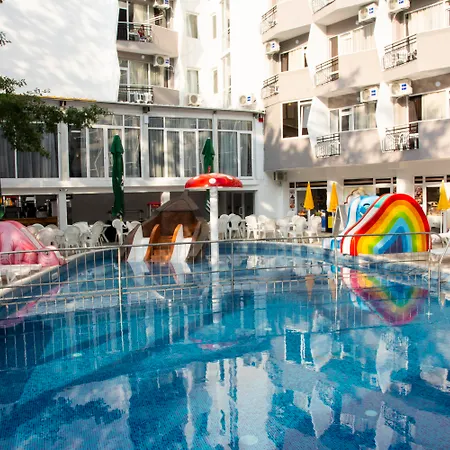 Prestige Deluxe Aquapark Club فندق 4*