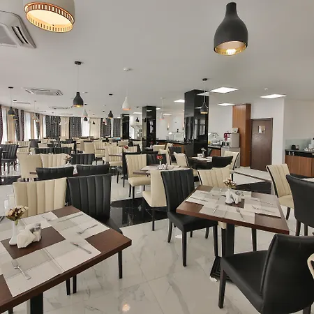 Prestige Deluxe Aquapark Club 4* Złote Piaski