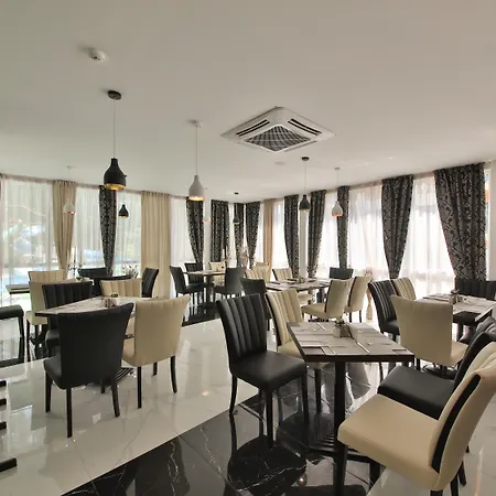 Prestige Deluxe Aquapark Club 4* Złote Piaski