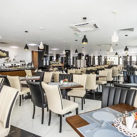 فندق Prestige Deluxe Aquapark Club 4*