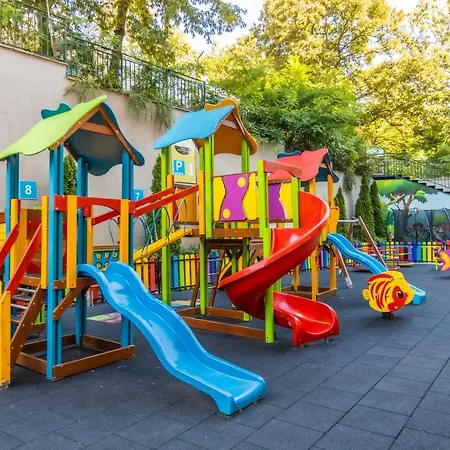 Prestige Deluxe Aquapark Club غولدن ساندز