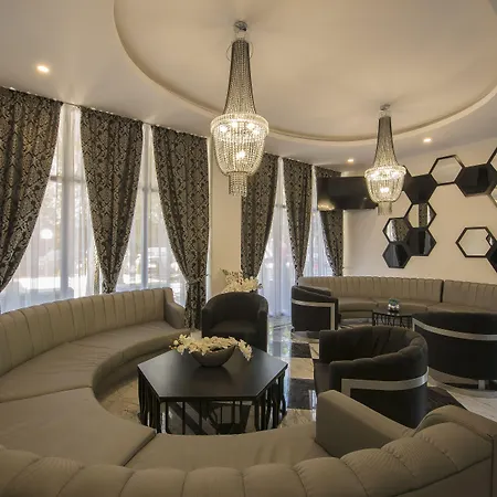 Prestige Deluxe Aquapark Club 4* غولدن ساندز