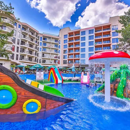 Prestige Deluxe Aquapark Club 4* غولدن ساندز