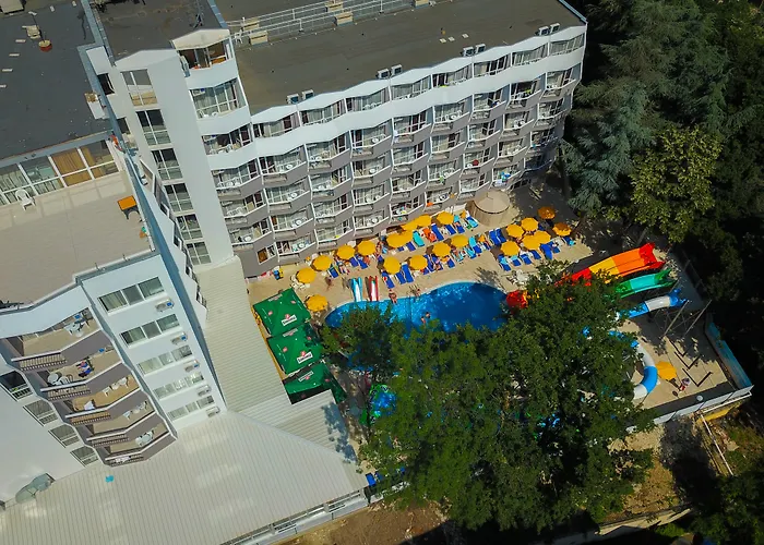 Отель Prestige Deluxe Aquapark Club Золотые Пески