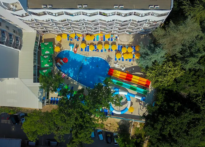Prestige Deluxe Aquapark Club 4*