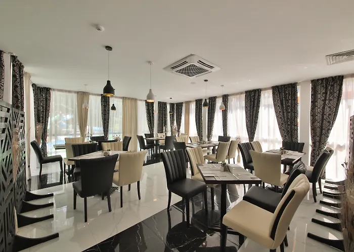 Prestige Deluxe Aquapark Club 4* Золотые Пески