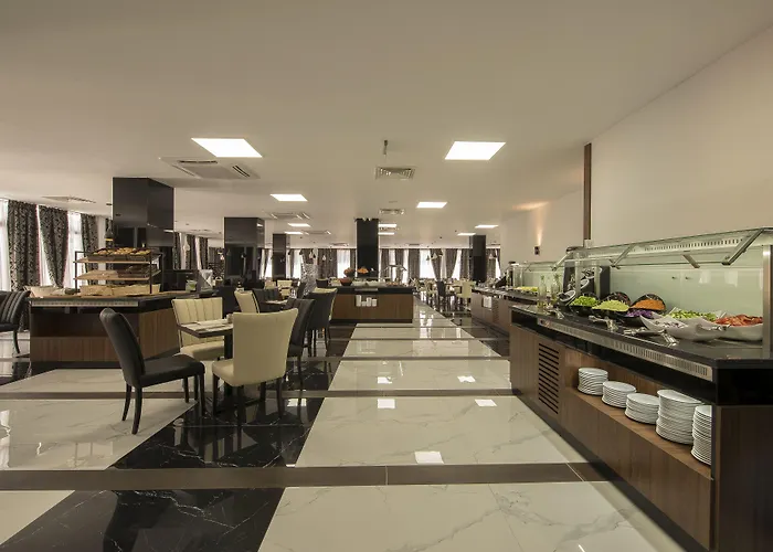 Hotel Prestige Deluxe Aquapark Club 4*